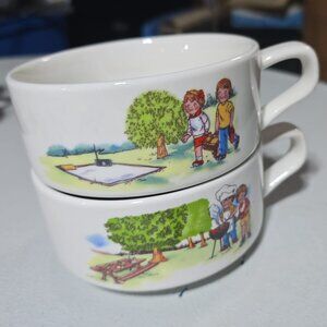 Vintage Campbell's Xmas Soup Appetizer Bowls Mugs Set of 2 BBQ Walking Picnic